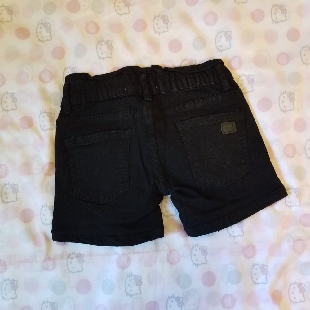 🔴 2 Pair Bundle of little girl denim shorts Blue and Black both size 8 (E15) - Picture 5 of 11